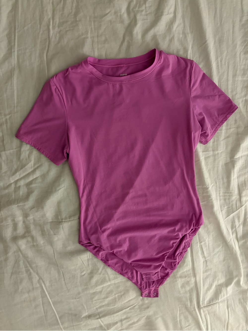 SKIMS Crew Neck Short Sleeve Bodysuit Pink Large